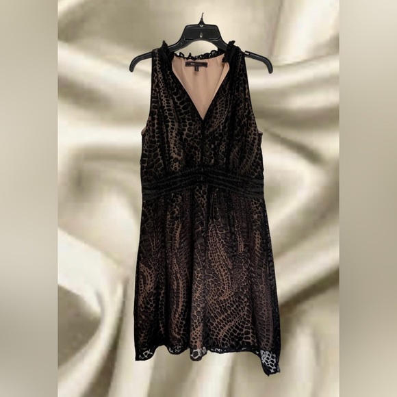 💥HOST PICK💥BCBGMaxAzria Silk Blend Pebble Print Sleeveless Mini Dress S:… - Picture 1 of 3